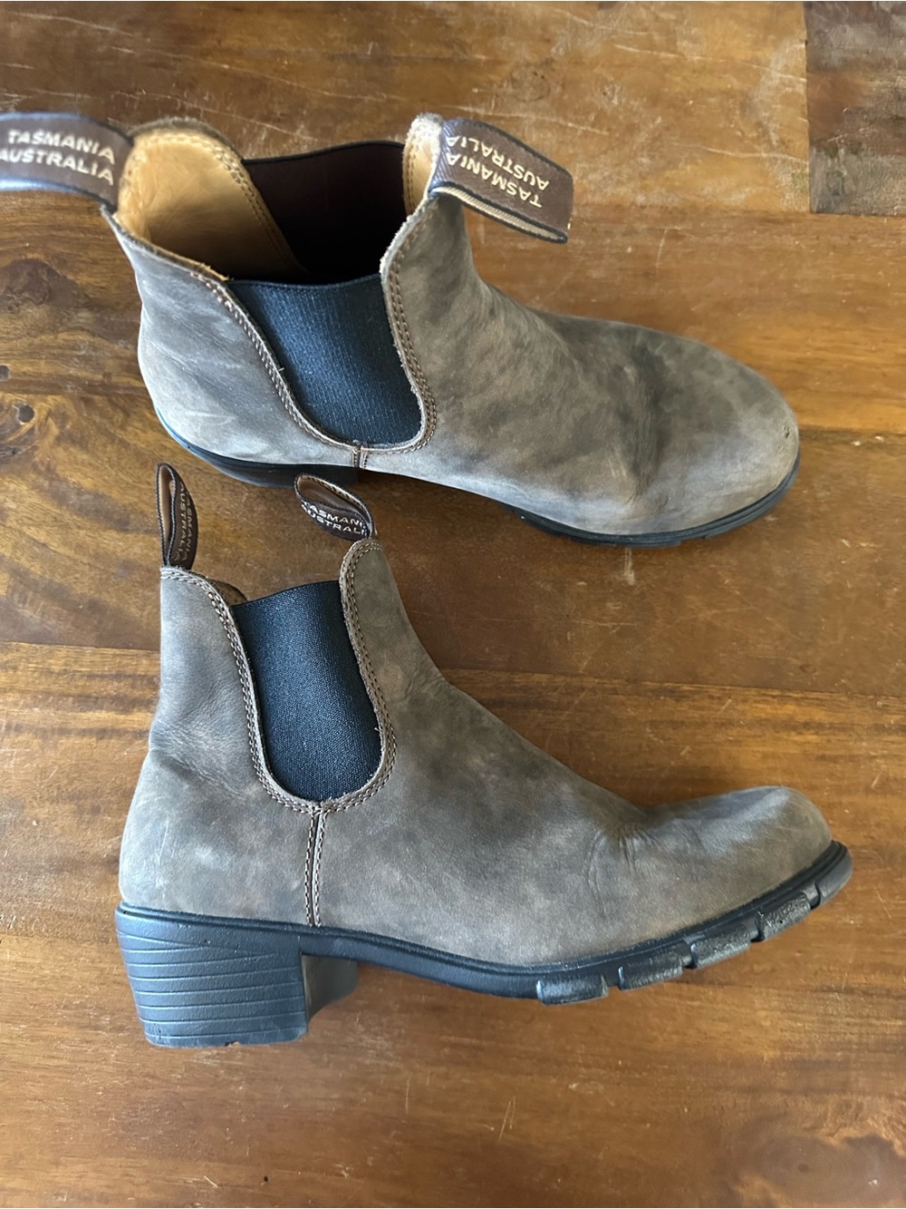 Blundstone Brown Distressed Leather Chelsea Boots size EURO 40 US 9.5